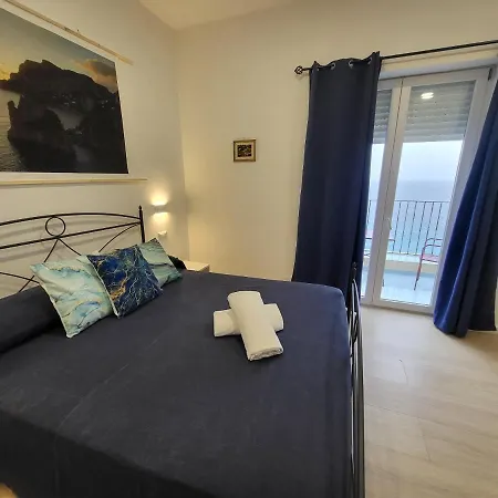 La Bomboniera * קאפרי