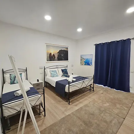 La Bomboniera カプリ